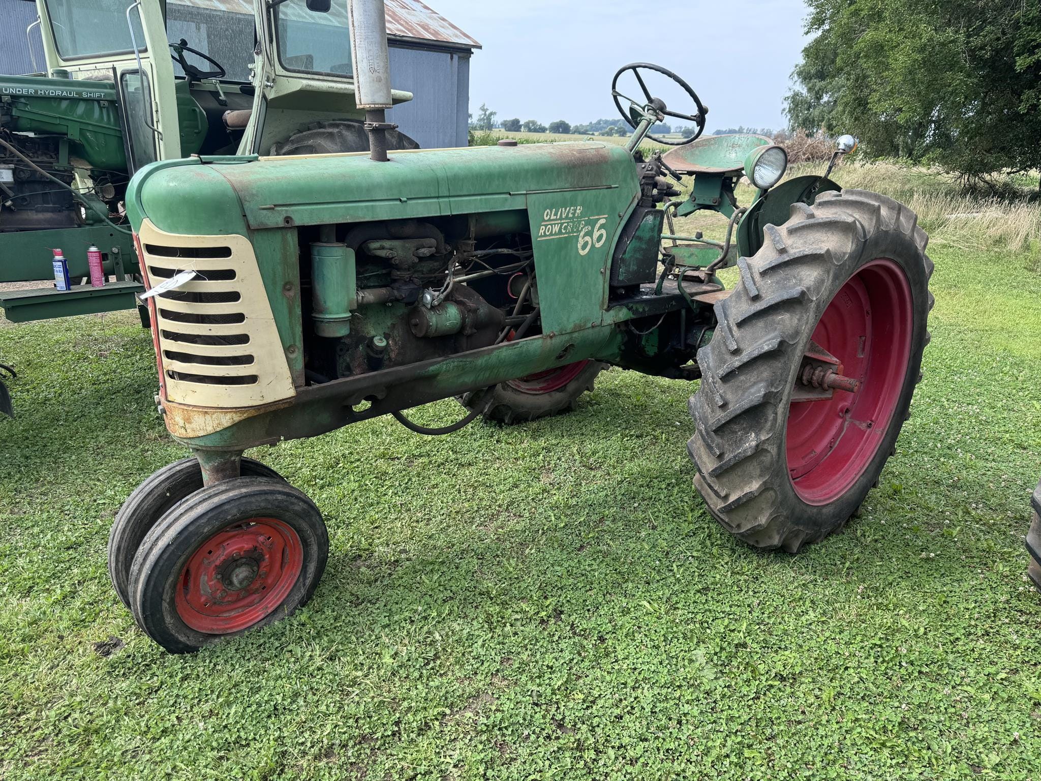 Main image Oliver 66