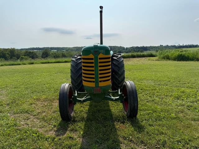 Image of Oliver 66 equipment image 1