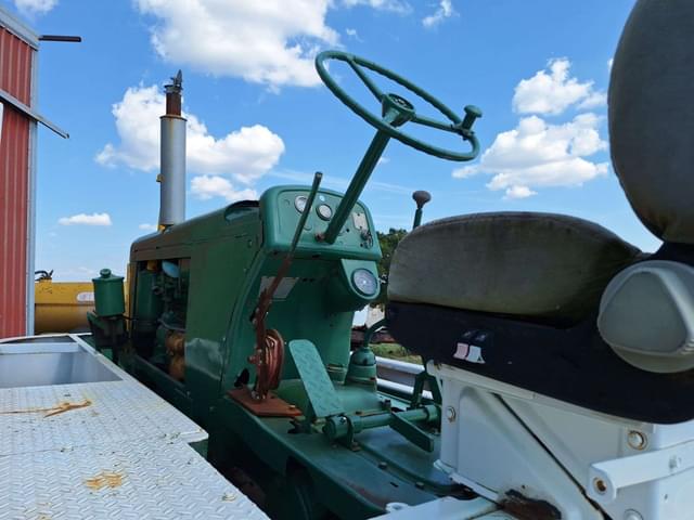 Image of Oliver 66 equipment image 3