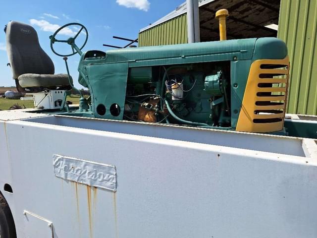 Image of Oliver 66 equipment image 2
