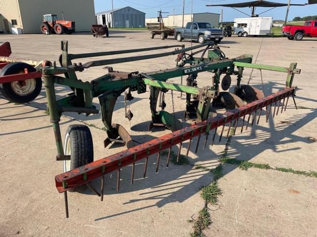 Image of Oliver 665 equipment image 1