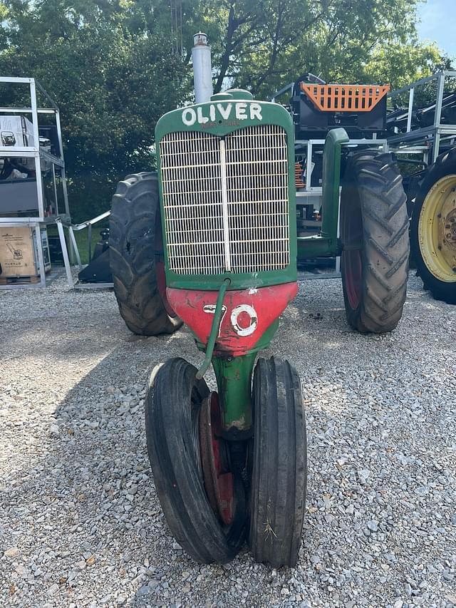 Image of Oliver 70 equipment image 3