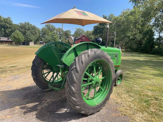 Image of Oliver 70 equipment image 2