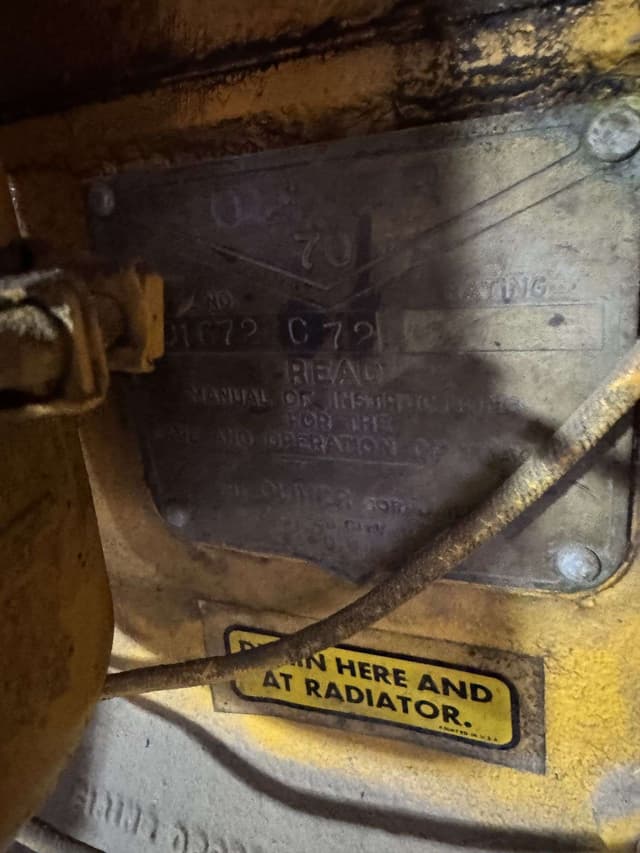 Image of Oliver 70 equipment image 2