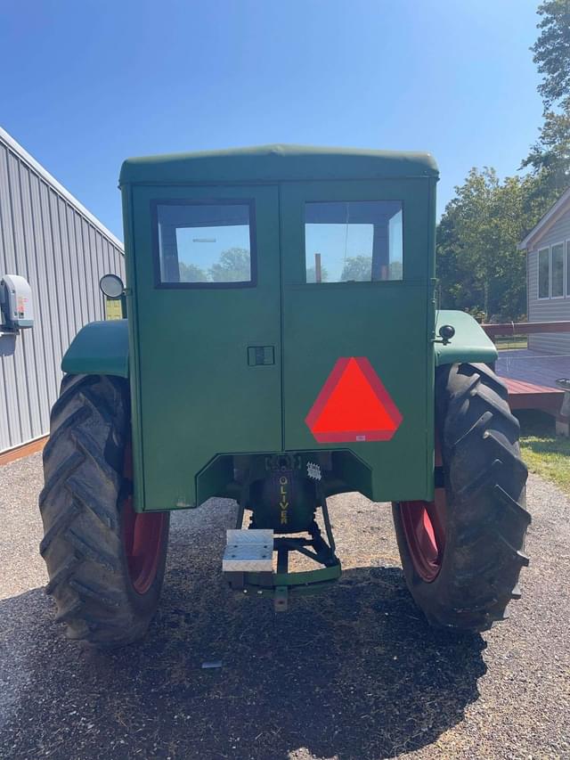 Image of Oliver 70 equipment image 3