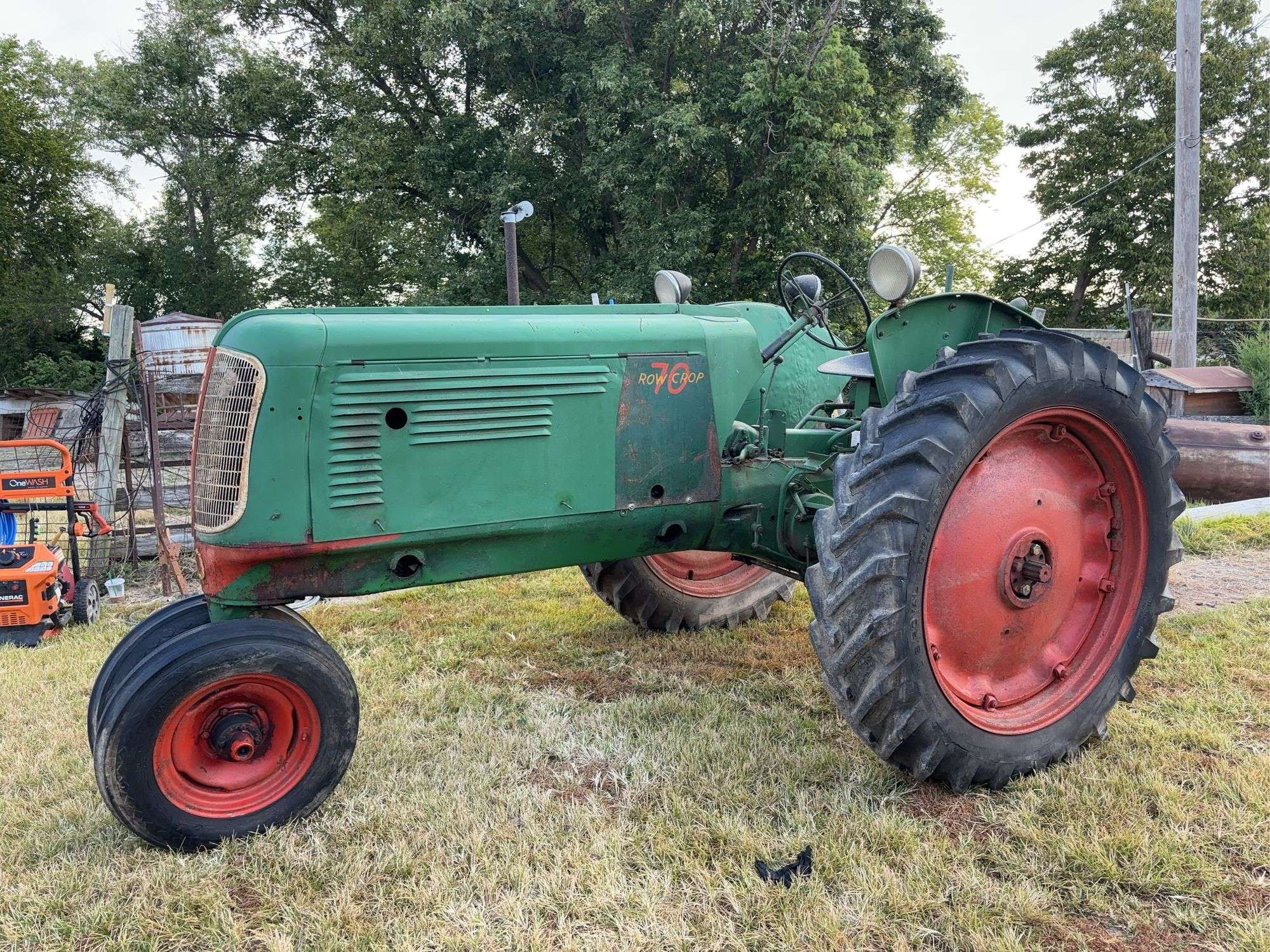 Oliver 70 Equipment Image0