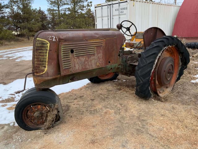 Image of Oliver 70 equipment image 3