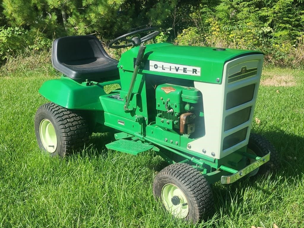 1972 Oliver 75 Equipment Image0