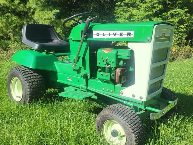 Image of Oliver 75 equipment image 1