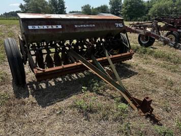 Main image Oliver 76