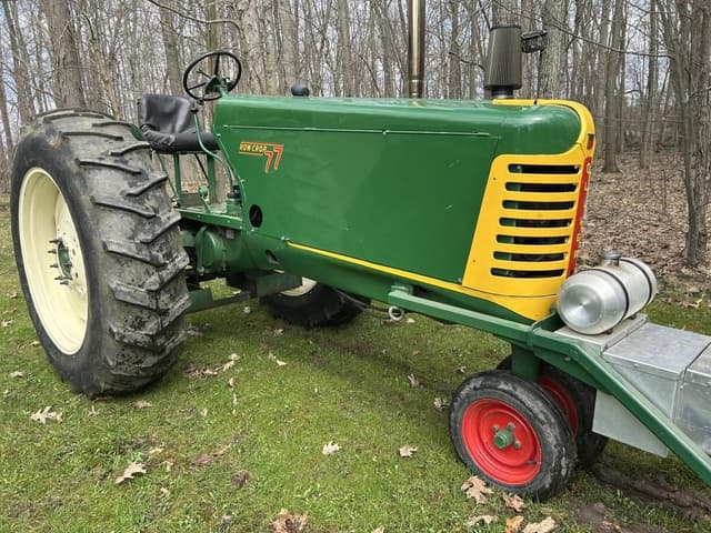 Image of Oliver 77 equipment image 3