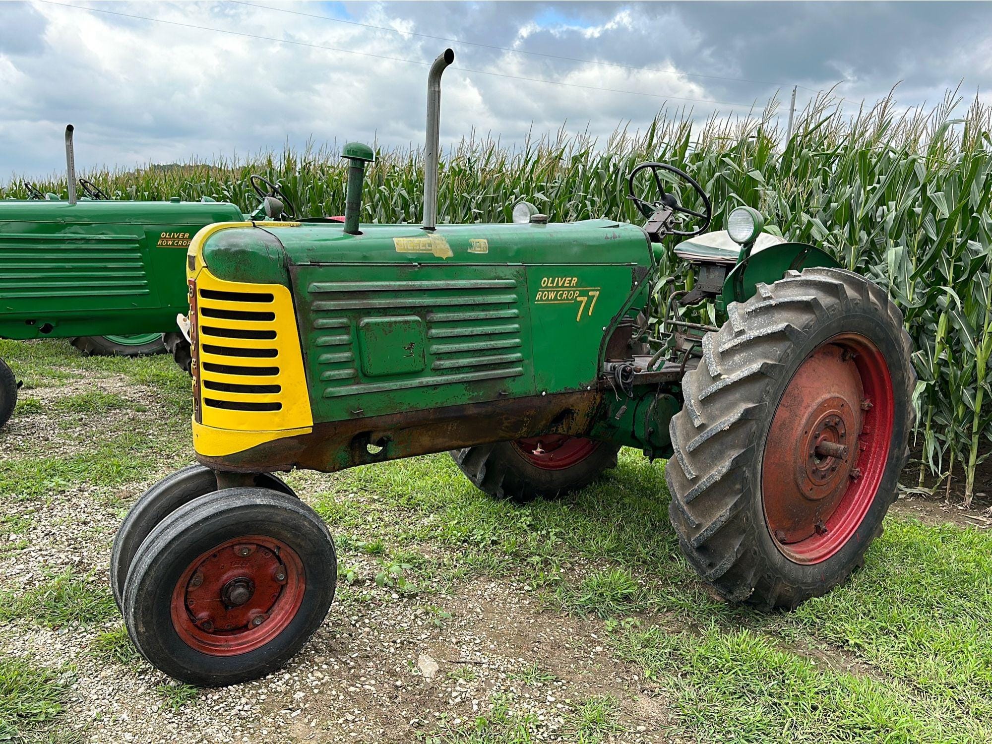 Main image Oliver 77