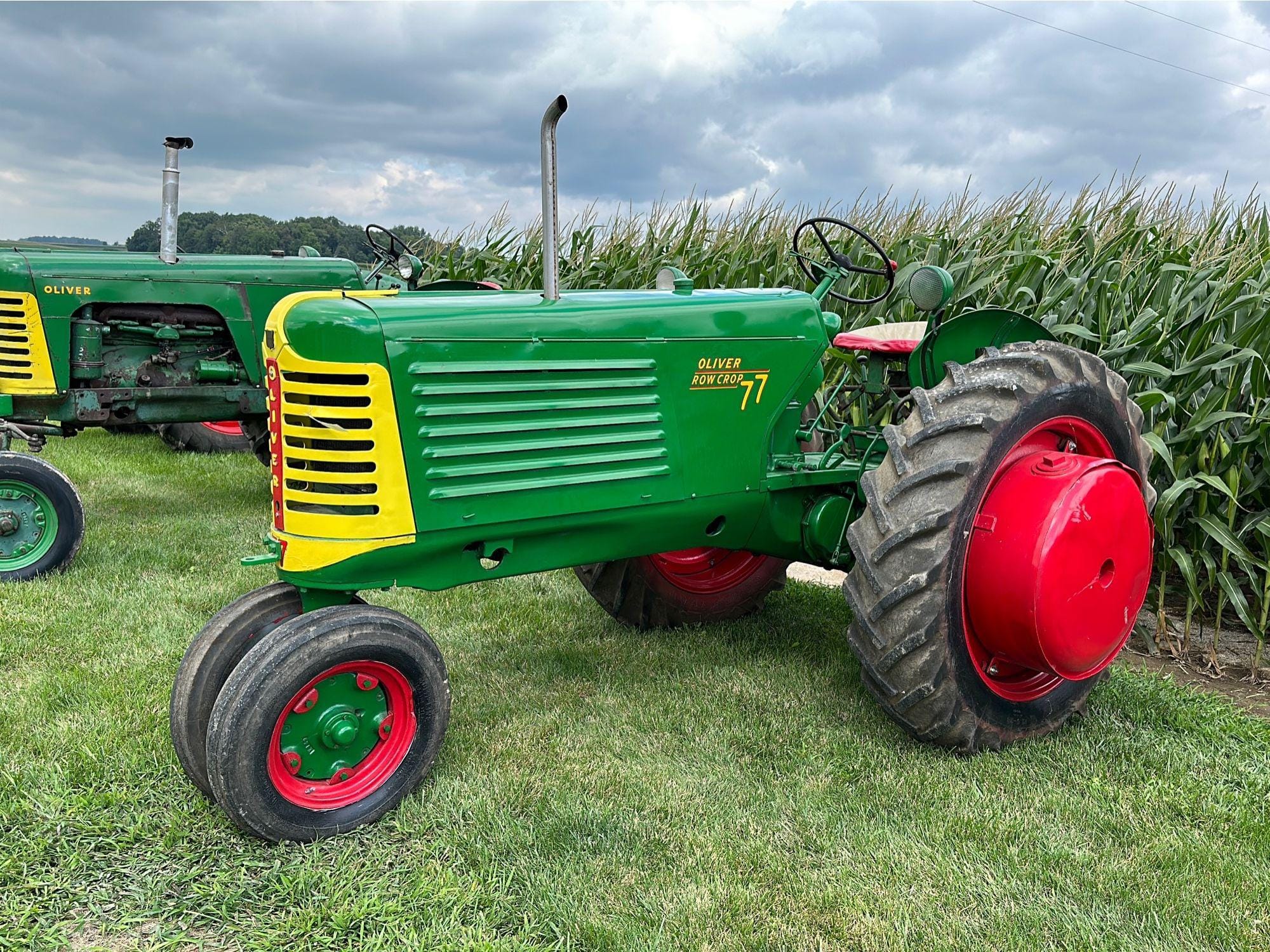 Main image Oliver 77