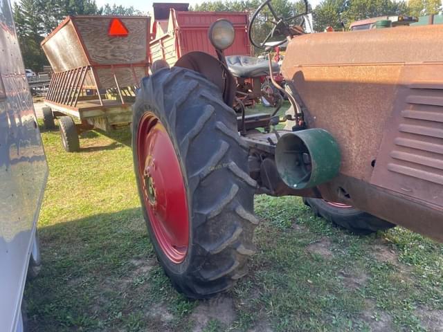 Image of Oliver 77 equipment image 4