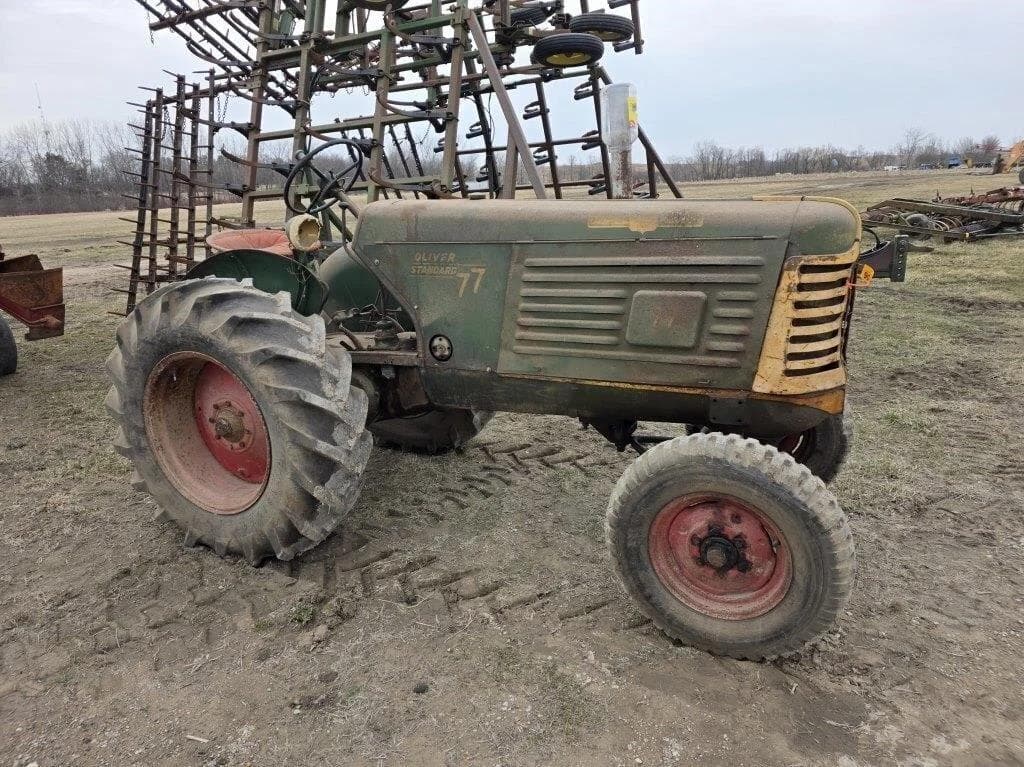 Image of Oliver 77 Primary Image