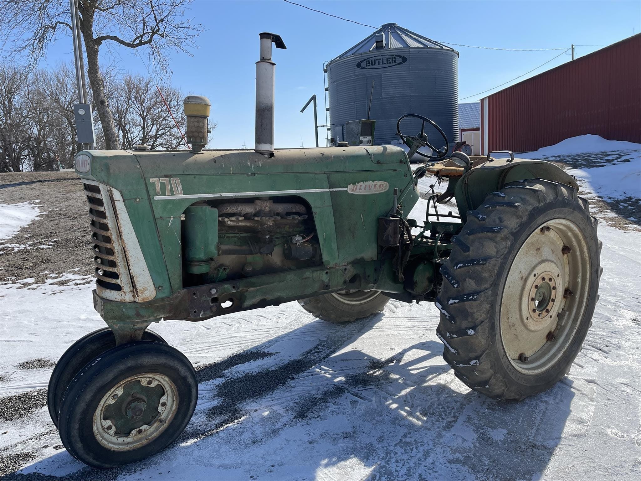 Main image Oliver 770