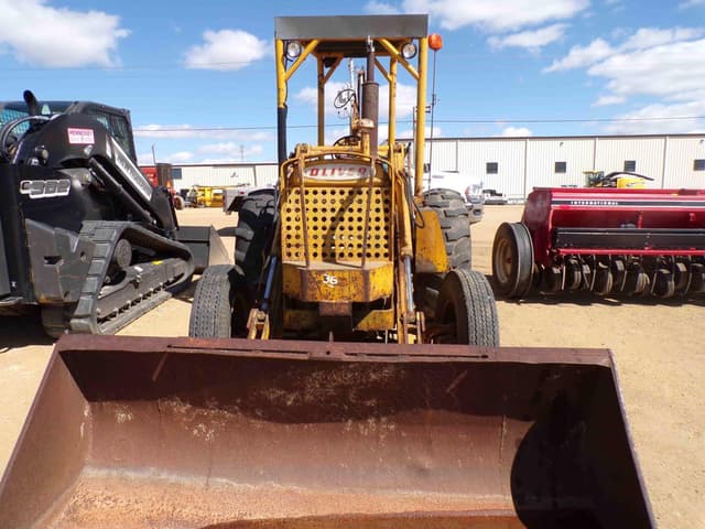 Image of Oliver 770 equipment image 2