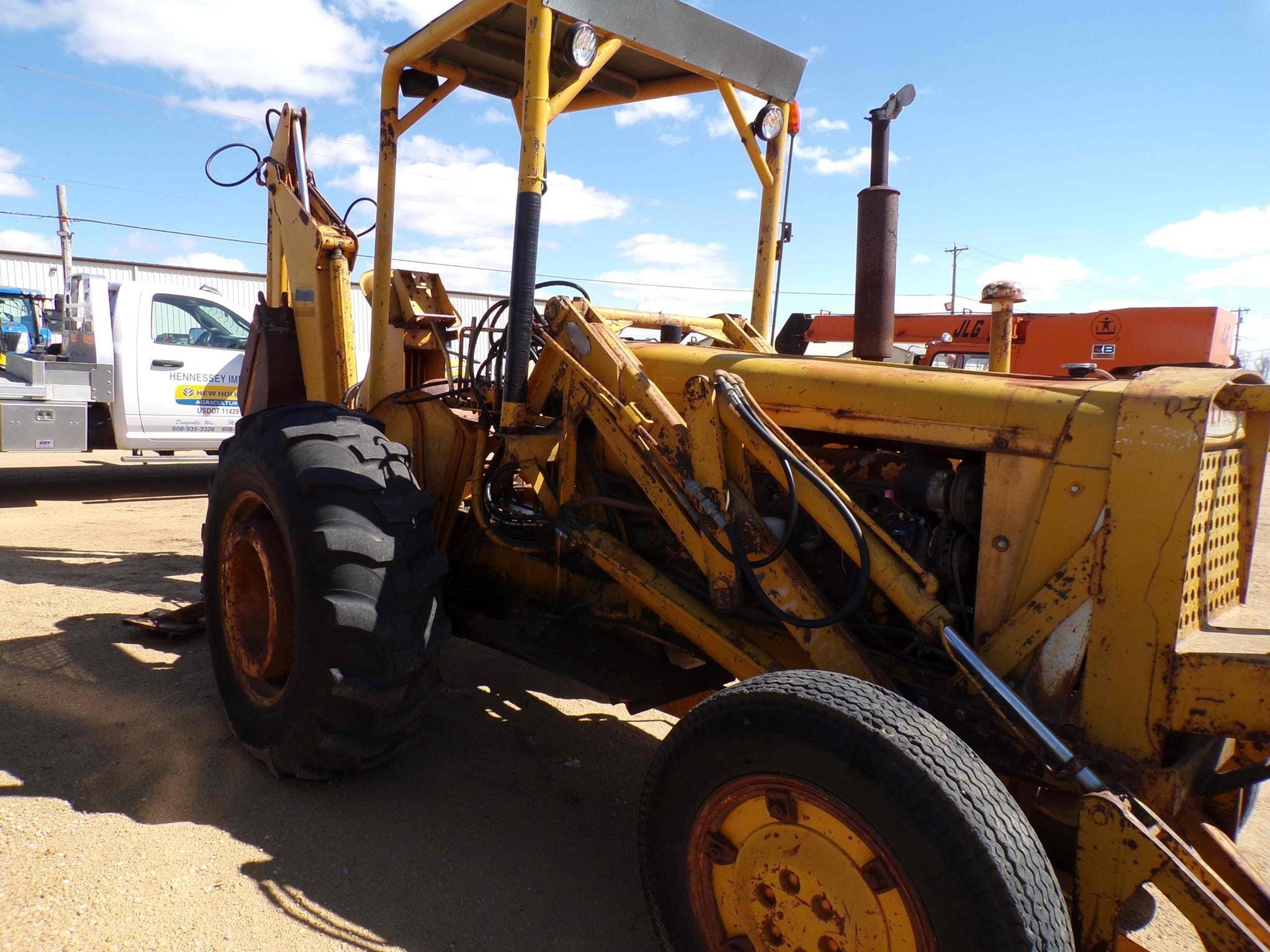 Oliver 770 Equipment Image0