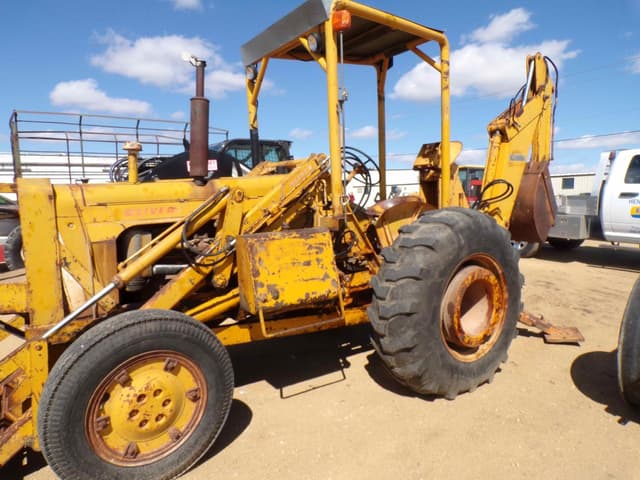 Image of Oliver 770 equipment image 3