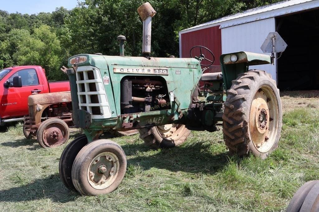 Main image Oliver 770