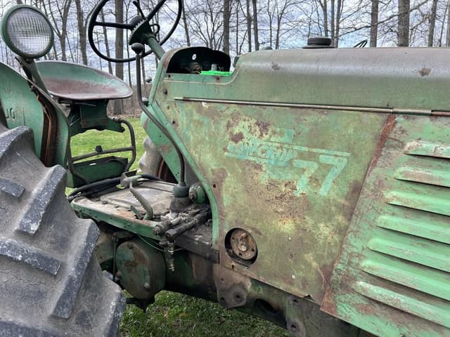 Image of Oliver 77 equipment image 3