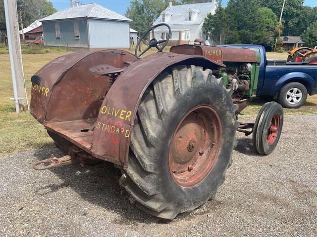 Image of Oliver 80 equipment image 4