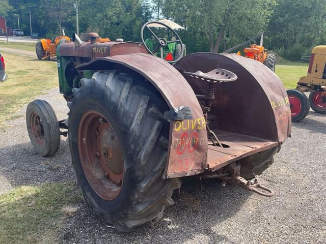 Image of Oliver 80 equipment image 2