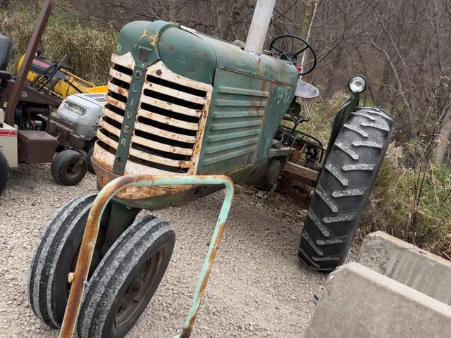 Image of Oliver 88 equipment image 1