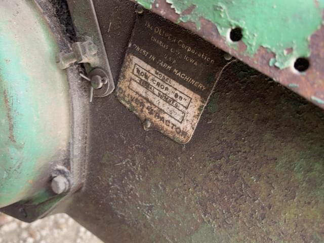 Image of Oliver 88 equipment image 2