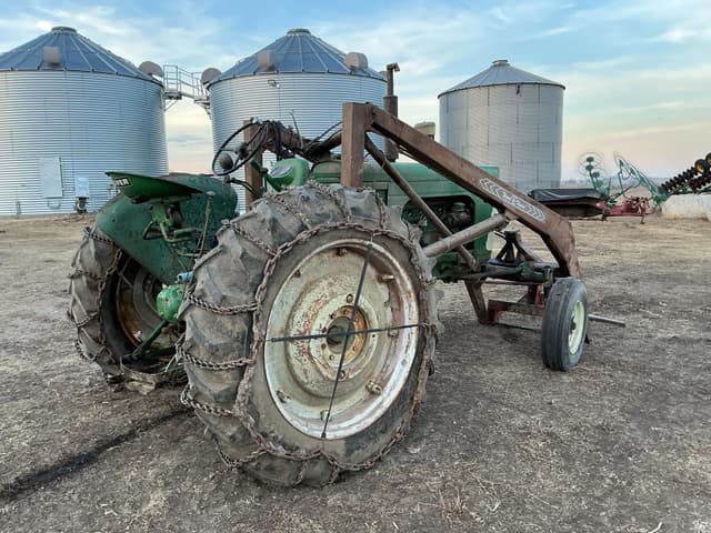 Image of Oliver 880 equipment image 4