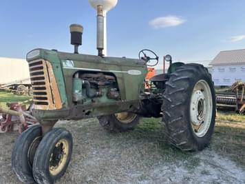 Main image Oliver 880