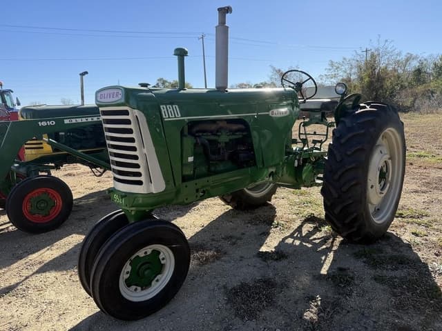 Image of Oliver 880 equipment image 2