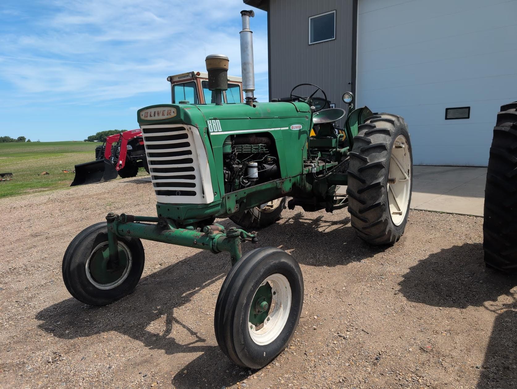 Oliver 880 Equipment Image0