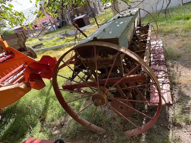 Image of Oliver Superior equipment image 1