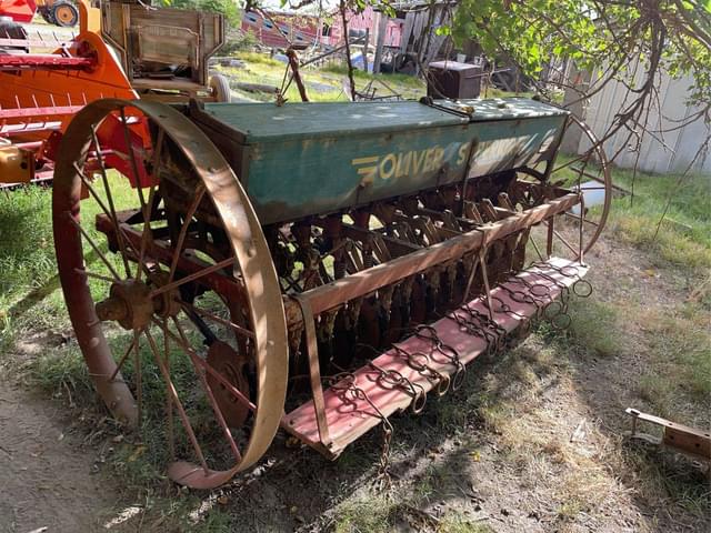 Image of Oliver Superior equipment image 2