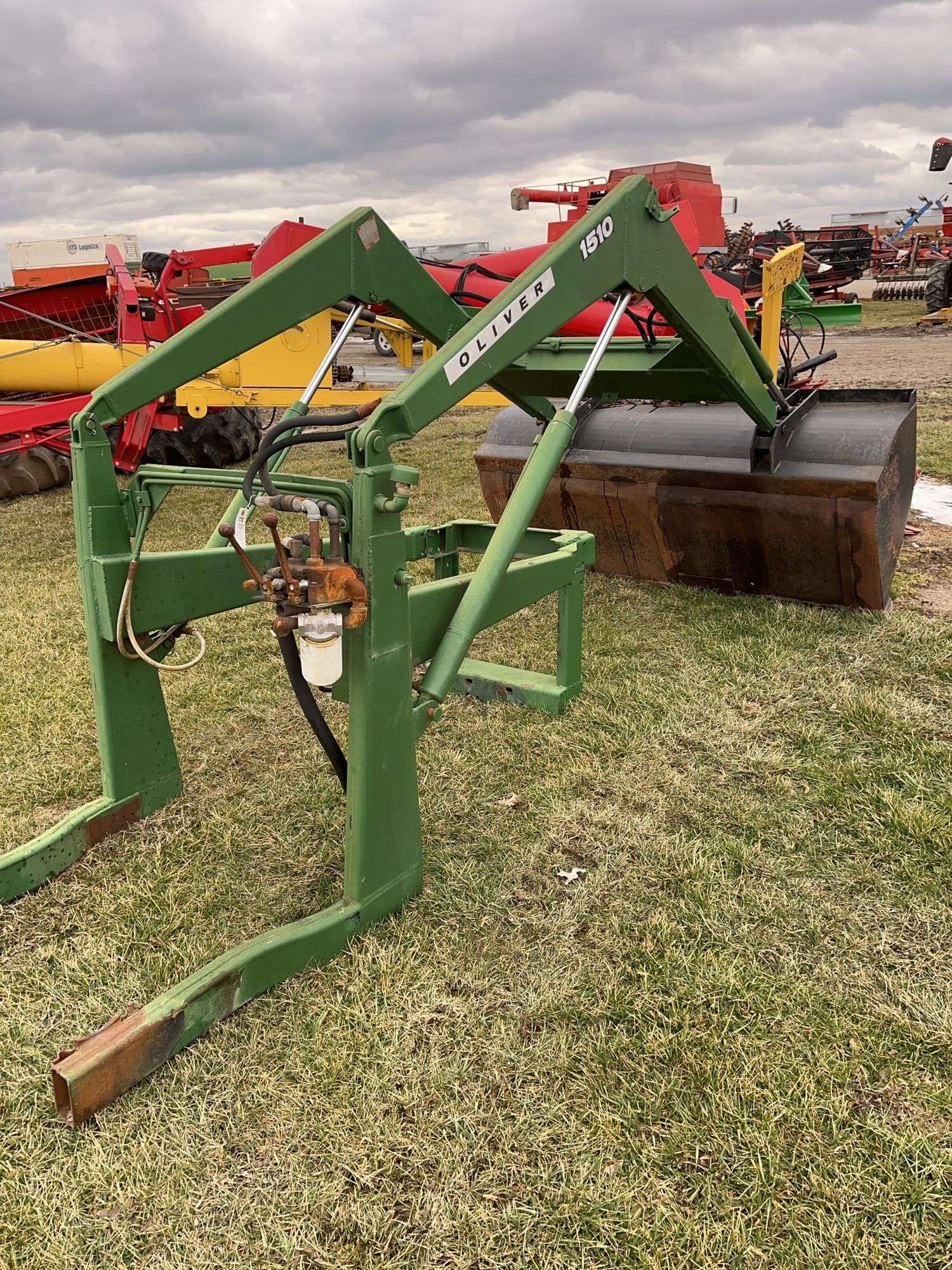 Oliver 1510 Equipment Image0