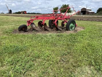 Main image Oliver Plow Master