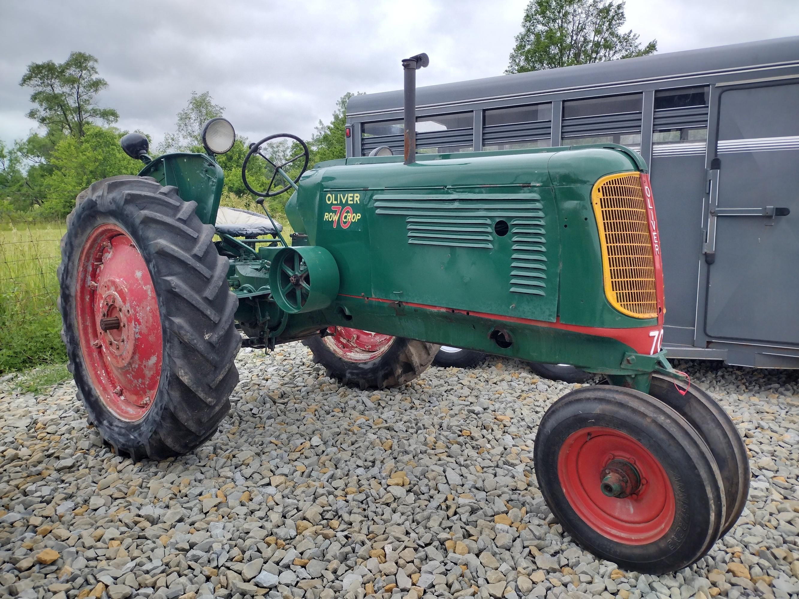 Main image Oliver 70