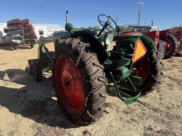 Image of Oliver 77 equipment image 3