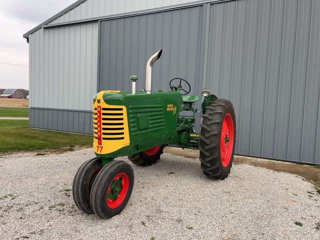 Image of Oliver 77 equipment image 1