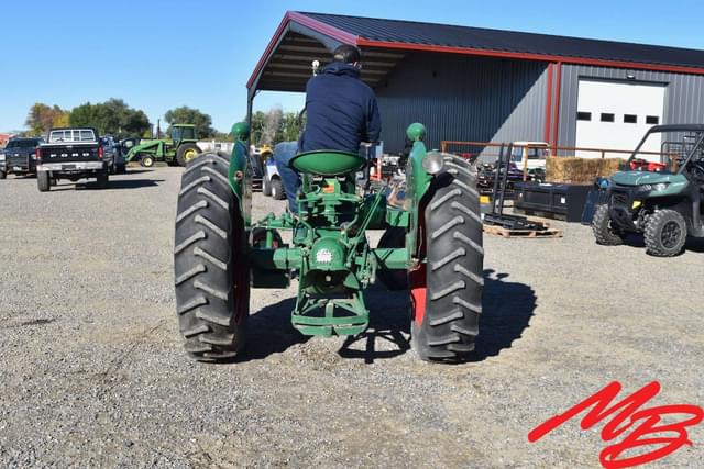 Image of Oliver 88 equipment image 4