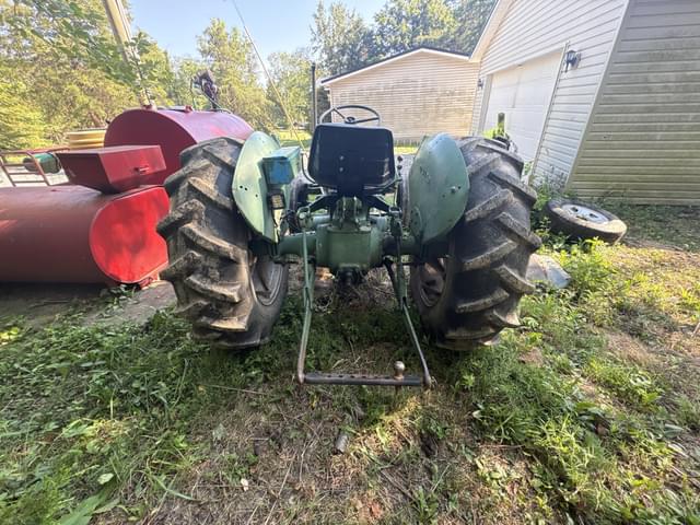 Image of Oliver Super 55 equipment image 2