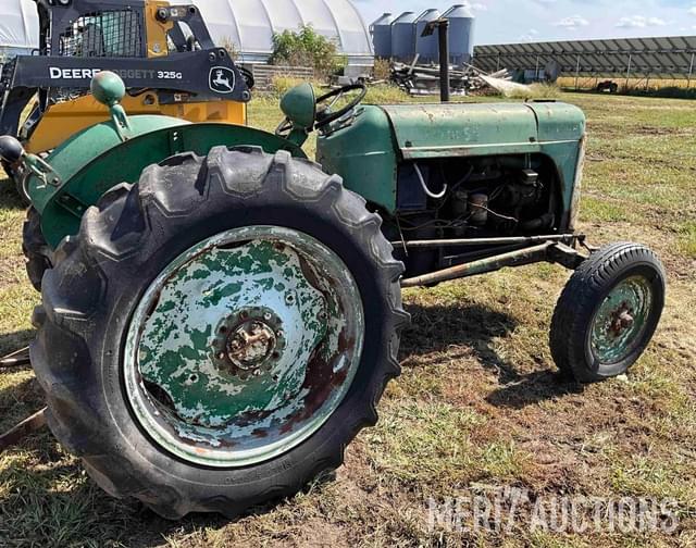 Image of Oliver Super 55 equipment image 4