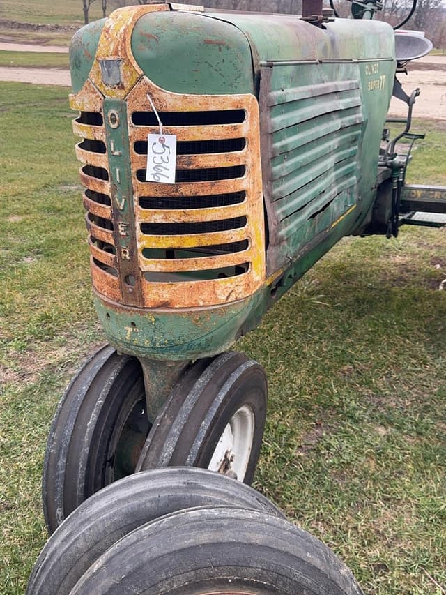 Image of Oliver Super 77 equipment image 2