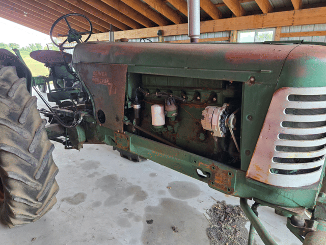 Image of Oliver Super 77 equipment image 1