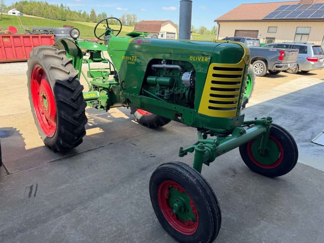 Image of Oliver Super 77 equipment image 4