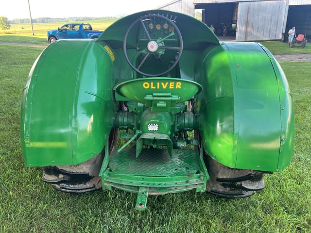 Image of Oliver 77 equipment image 3