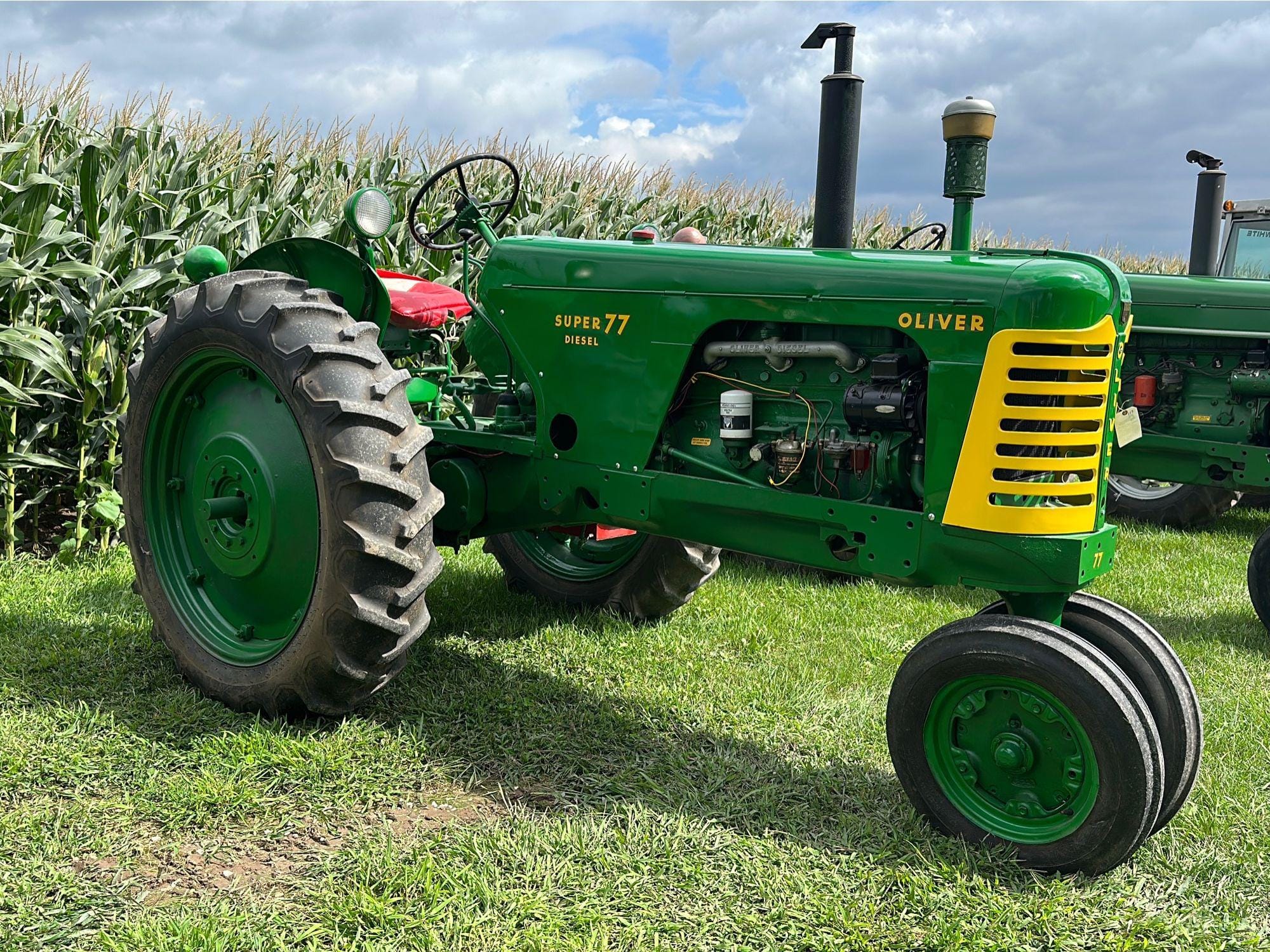 Main image Oliver 77