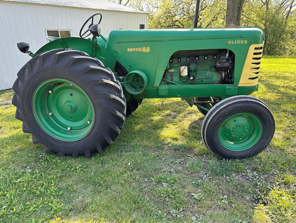 Main image Oliver Super 88