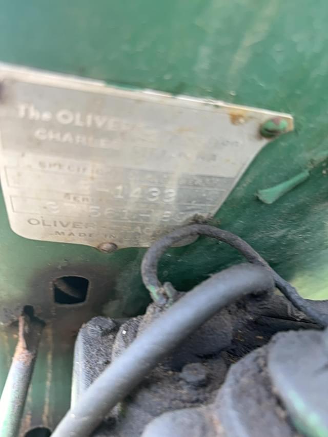 Image of Oliver Super 88 equipment image 4